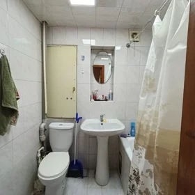 In Baku 60.0 m² apartment is for rent - Image 9