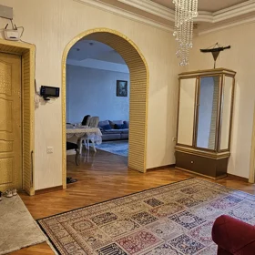 In Baku 170.0 m² apartment is for sale - Image 7
