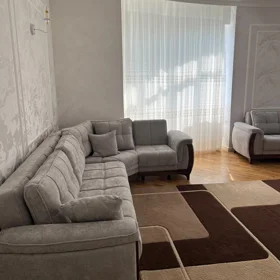 In Baku 135.0 m² apartment is for rent - Image 3
