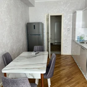 In Baku 135.0 m² apartment is for rent - Image 10