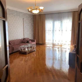 In Baku 140.0 m² apartment is for rent - Image 4