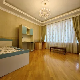 In Baku 120.0 m² apartment is for rent - Image 2