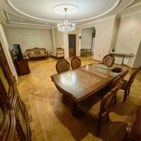 In Baku 120.0 m² apartment is for rent - Image 5