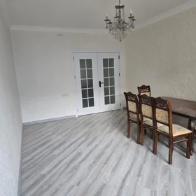In Baku 90.0 m² apartment is for sale - Image 4