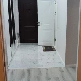 In Baku 91.0 m² apartment is for rent