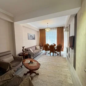 In Baku 78.0 m² apartment is for rent