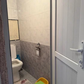 In Baku 85.0 m² apartment is for sale - Image 5