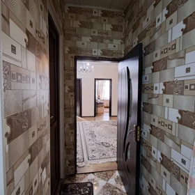 In Baku 170.0 m² house with 7.0 rooms is for sale - Image 2