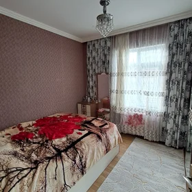 In Baku 170.0 m² house with 7.0 rooms is for sale - Image 4