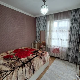 In Baku 170.0 m² house with 7.0 rooms is for sale - Image 5