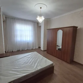In Baku 110.0 m² apartment is for rent - Image 4