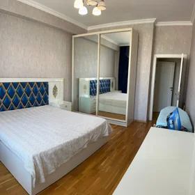 In Baku 70.0 m² apartment is for rent - Image 4