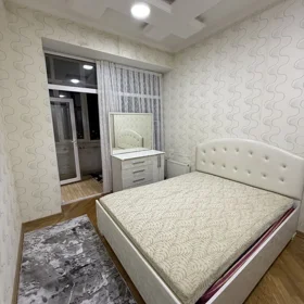 In Baku 90.0 m² apartment is for sale - Image 5