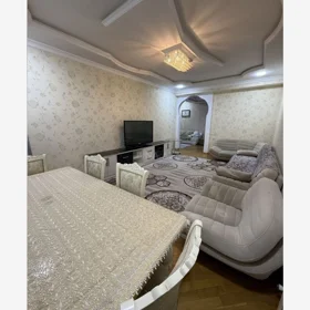 In Baku 90.0 m² apartment is for sale - Image 8