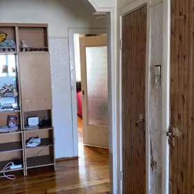 In Baku 90.0 m² apartment is for sale - Image 4