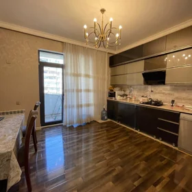 In Baku 137.0 m² apartment is for sale - Image 3