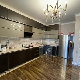 In Baku 137.0 m² apartment is for sale - Image 4