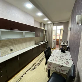 In Baku 100.0 m² apartment is for rent - Image 2