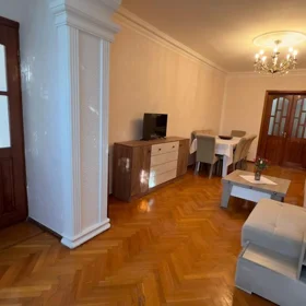 In Baku 75.0 m² apartment is for rent - Image 9