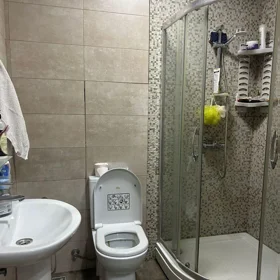 In Baku 50.0 m² apartment is for sale - Image 3