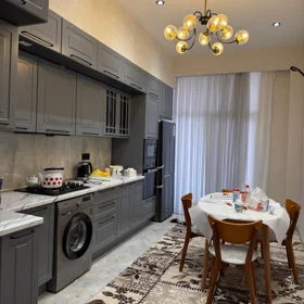In Baku 120.0 m² apartment is for rent - Image 3