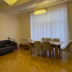 In Baku 120.0 m² apartment is for rent - Image 5