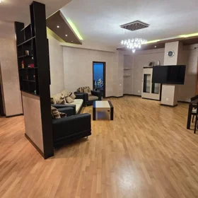In Baku 170.0 m² apartment is for rent - Image 2