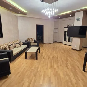 In Baku 170.0 m² apartment is for rent - Image 4