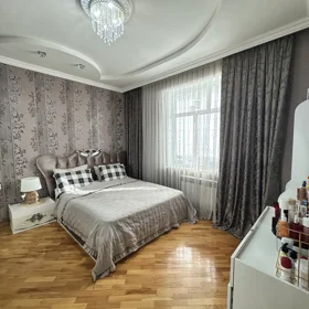 In Khirdalan 86.0 m² apartment is for sale - Image 6