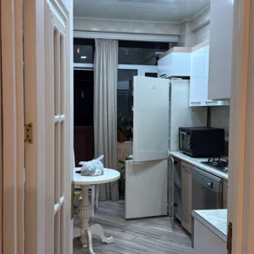 In Baku 60.0 m² apartment is for rent - Image 2
