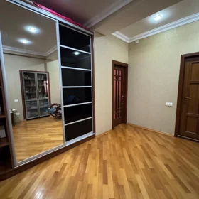In Baku 120.0 m² apartment is for sale - Image 7