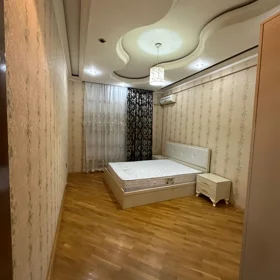 In Baku 91.0 m² apartment is for rent - Image 3