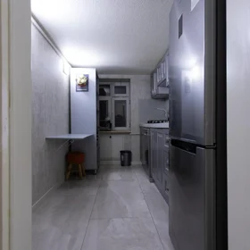 In Baku 80.0 m² apartment is for rent - Image 9