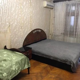 In Baku 70.0 m² apartment is for rent - Image 3