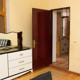In Sabunçu rayonu 80.0 m² house with 3.0 rooms is for rent - Image 2