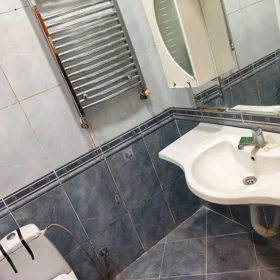 In Baku 72.0 m² apartment is for rent - Image 2