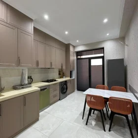 In Baku 93.0 m² apartment is for sale - Image 6