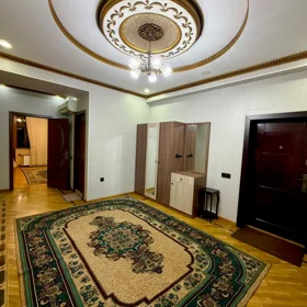 In Baku 130.0 m² apartment is for rent - Image 10