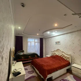 In Baku 125.0 m² apartment is for sale - Image 8