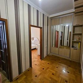 In Baku 70.0 m² apartment is for rent - Image 6
