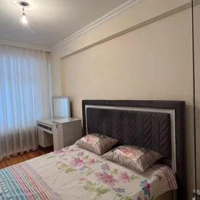 In Baku 70.0 m² apartment is for rent - Image 2