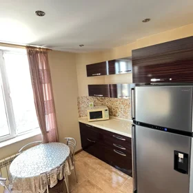 In Baku 80.0 m² apartment is for rent - Image 9