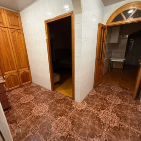 In Baku 65.0 m² apartment is for rent - Image 2