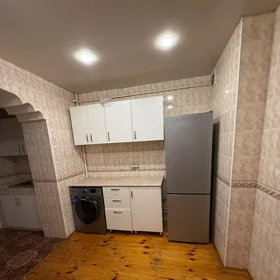 In Baku 65.0 m² apartment is for rent - Image 5