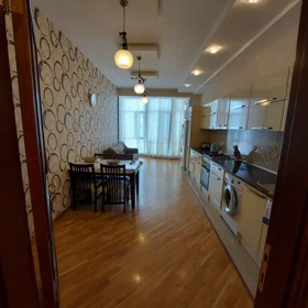 In Baku 150.0 m² apartment is for rent - Image 3