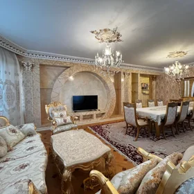 In Baku 240.0 m² apartment is for rent - Image 4