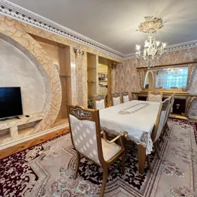 In Baku 240.0 m² apartment is for rent - Image 5