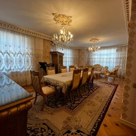 In Baku 240.0 m² apartment is for rent - Image 8