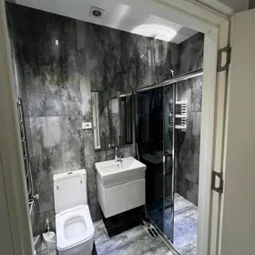 In Baku 80.0 m² apartment is for rent - Image 8