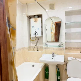 In Baku 90.0 m² apartment is for rent - Image 6